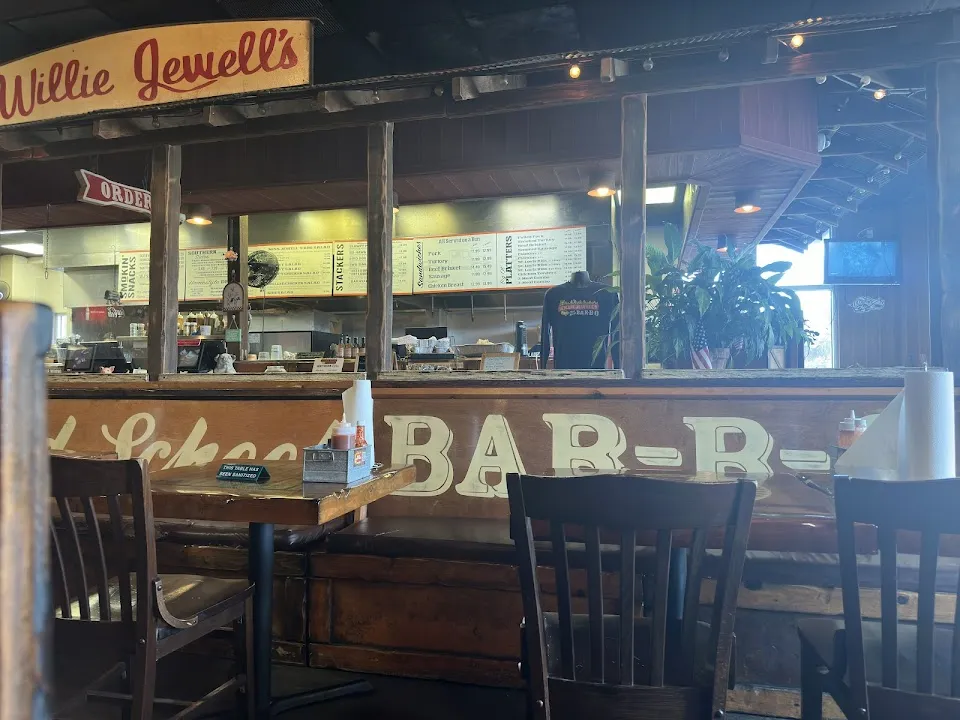 Willie Jewells Old School BBQ