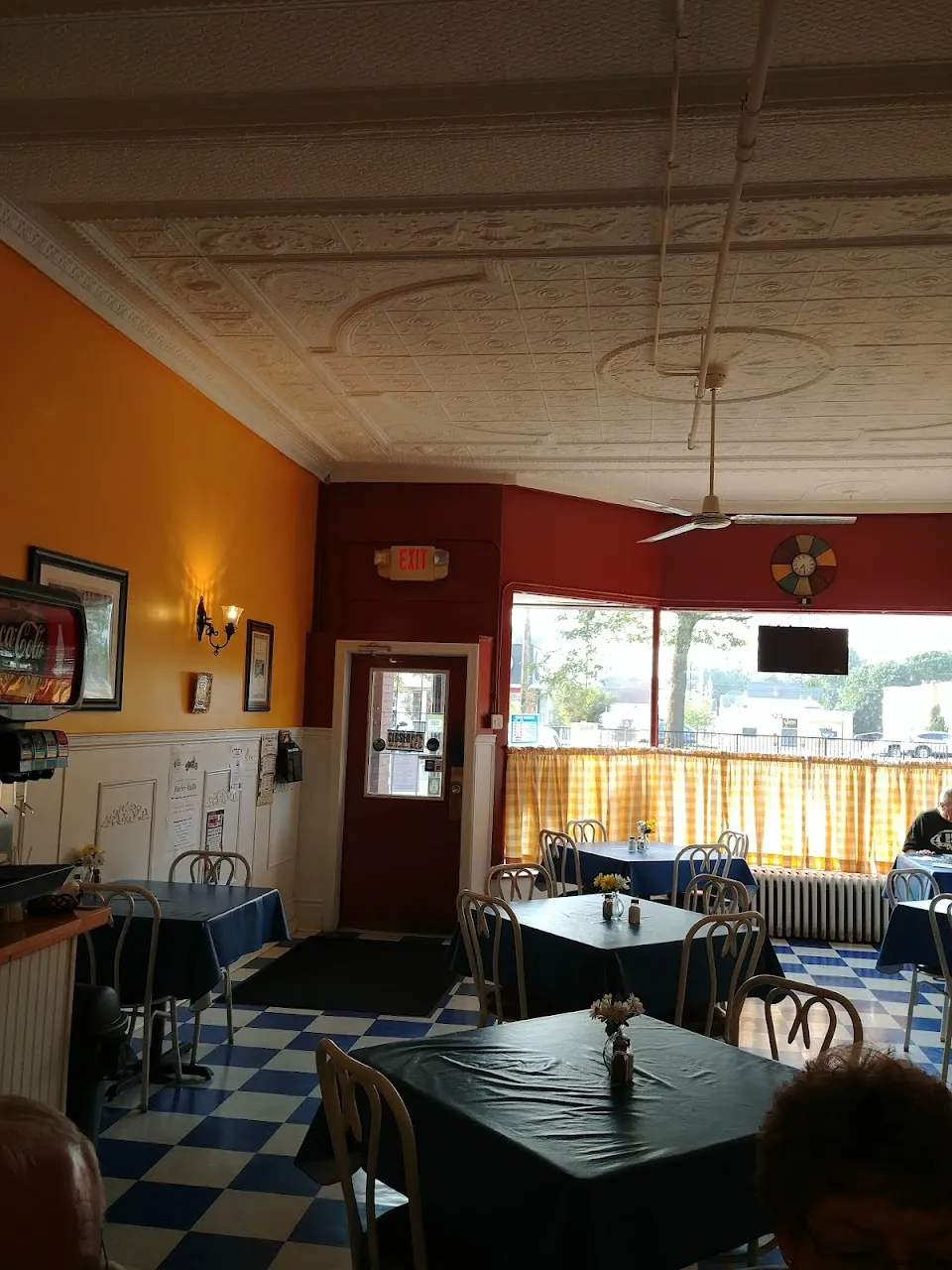 Dominick's Deli