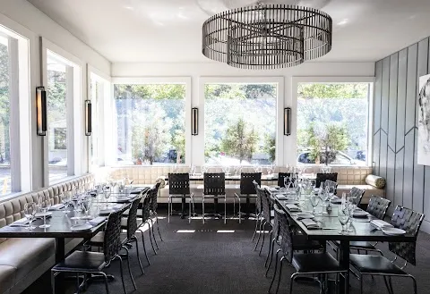 Local 11ten Food | Wine