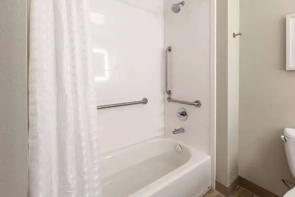 La Quinta Inn & Suites by Wyndham Middletown-Goshen