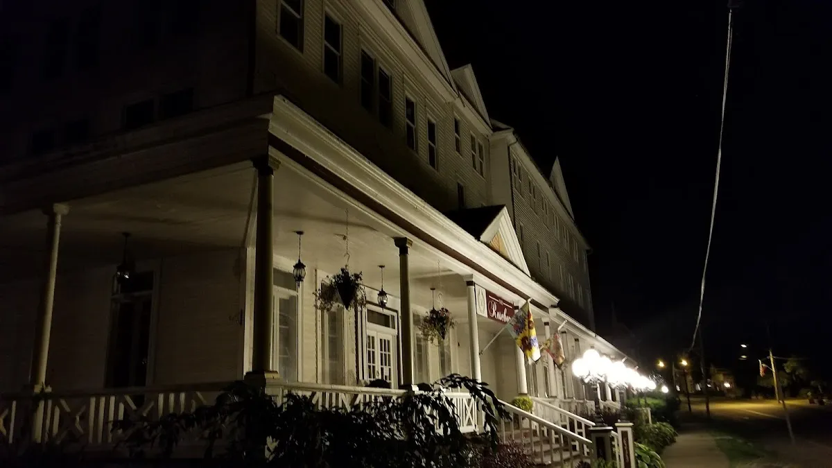 Paradise Inn