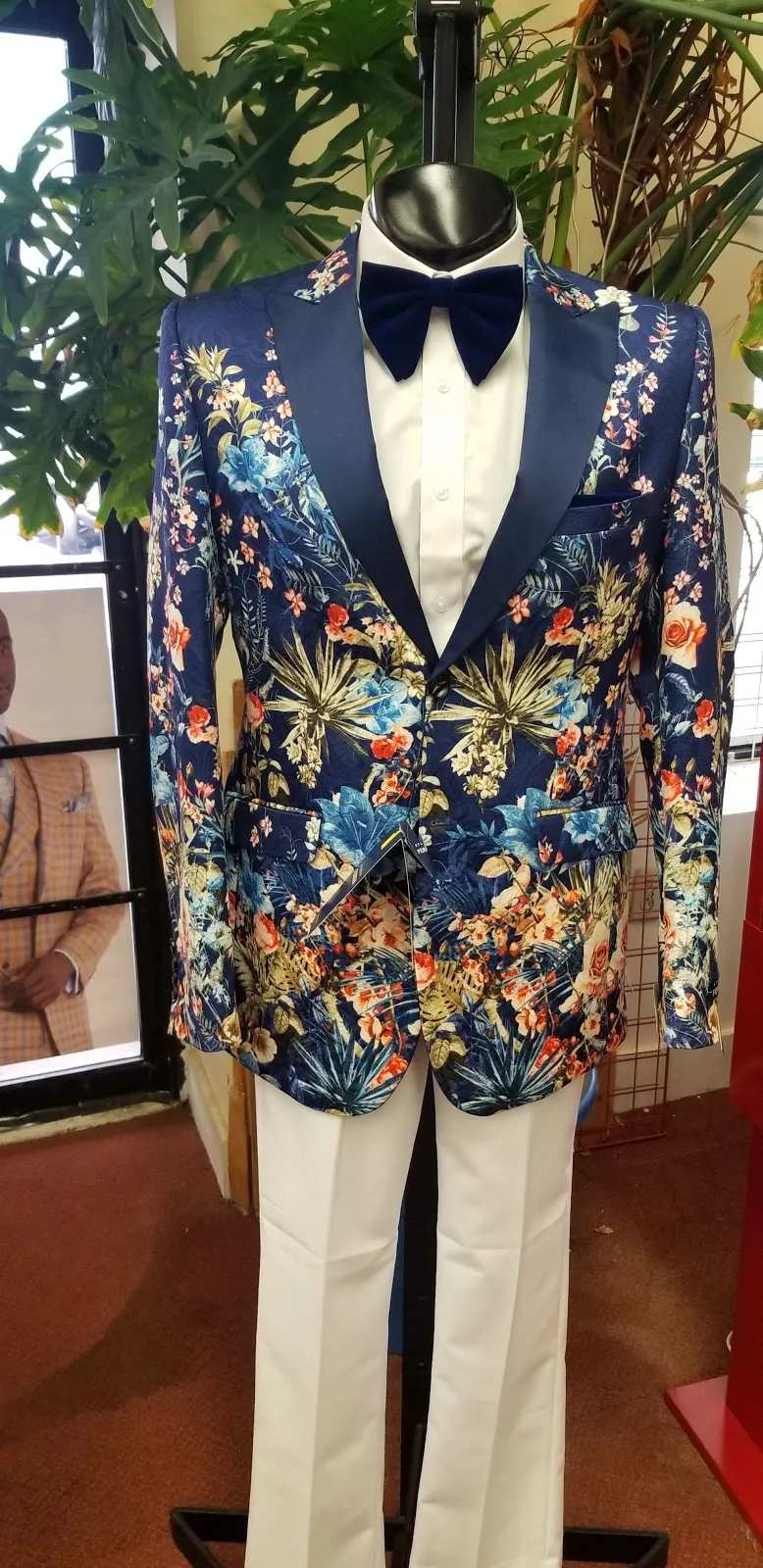 Suit Expo