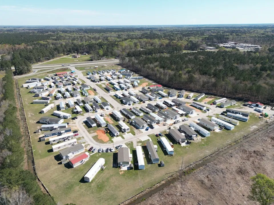 Iris Winds Manufactured Home Community