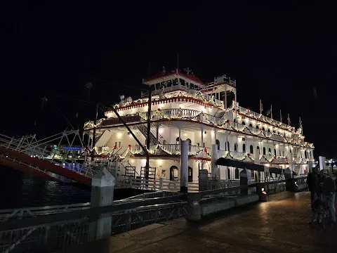 Savannah Riverboat Cruises