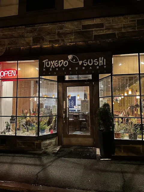 Tuxedo Sushi