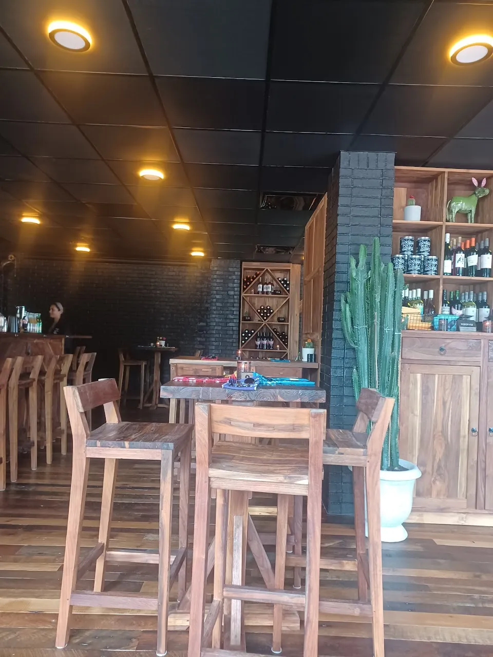 LA BODEGA