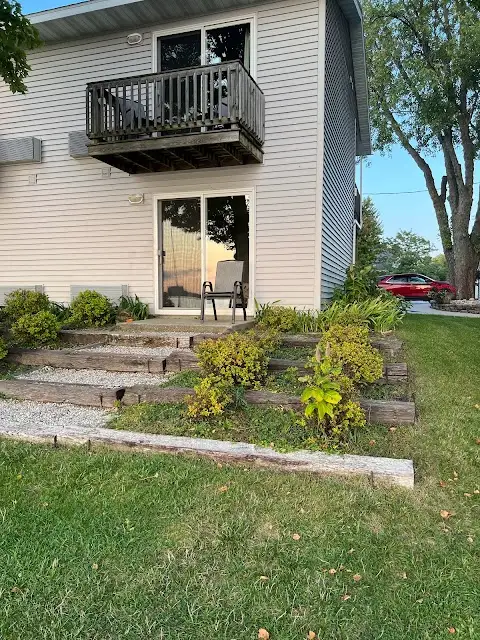 Lake View Motel
