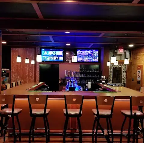 Route 76 Roadhouse Bar & Grill