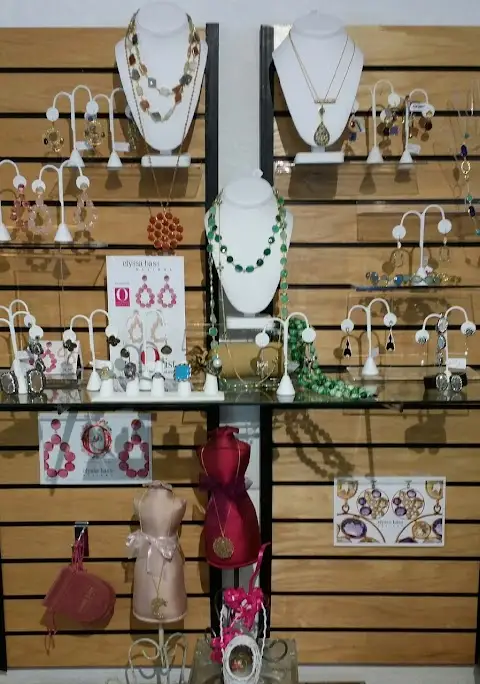 Janie's Boutique