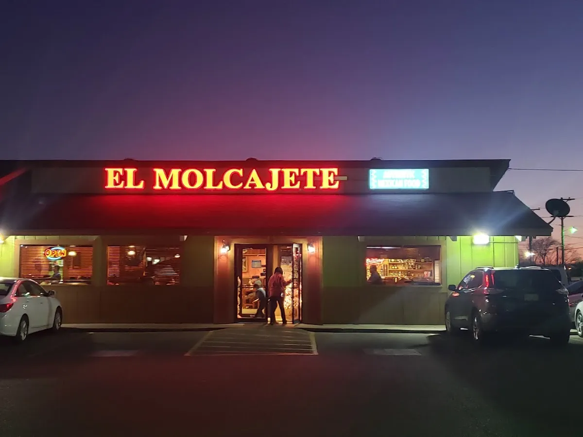 El Molcajete