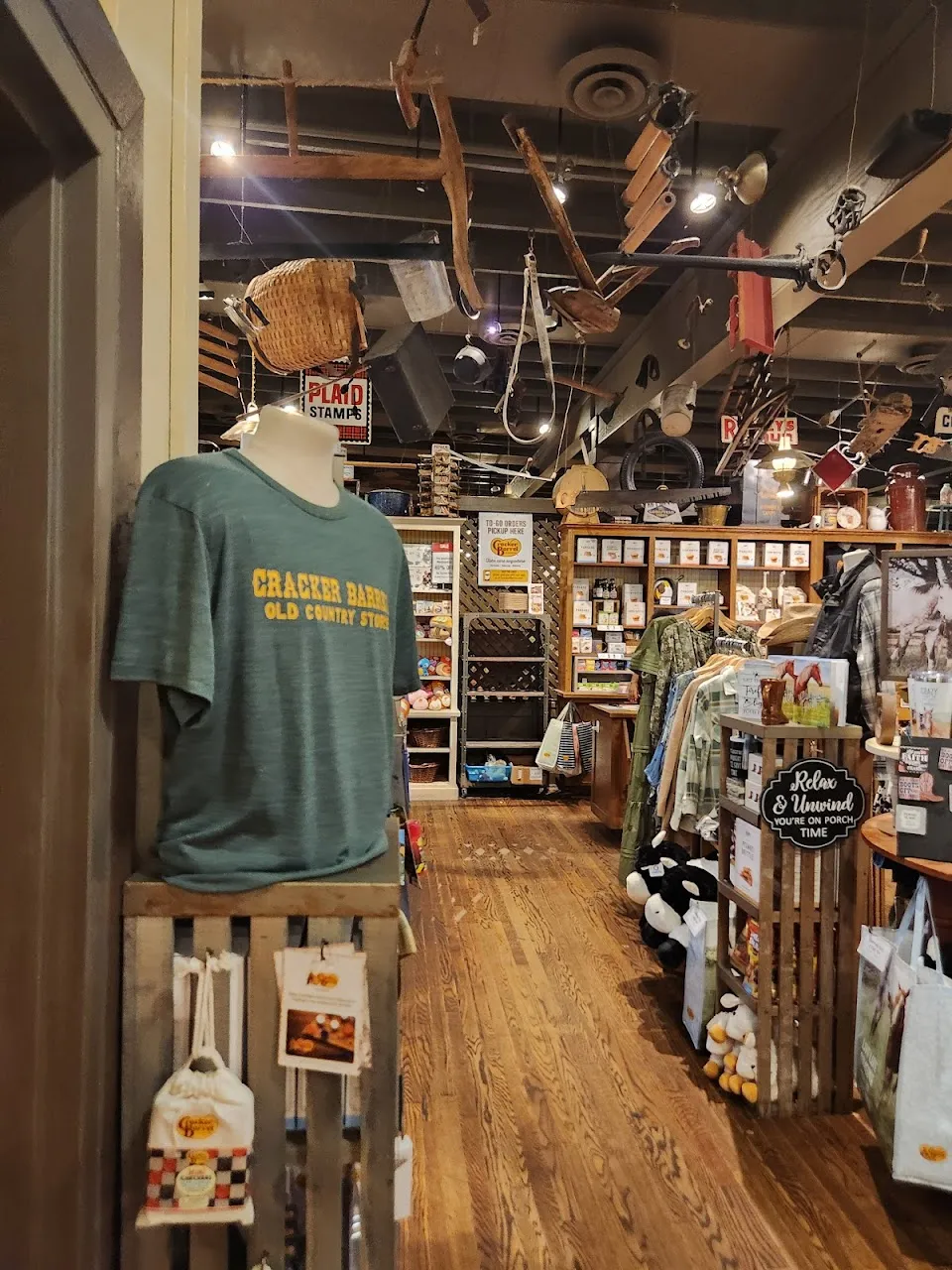 Cracker Barrel Old Country Store