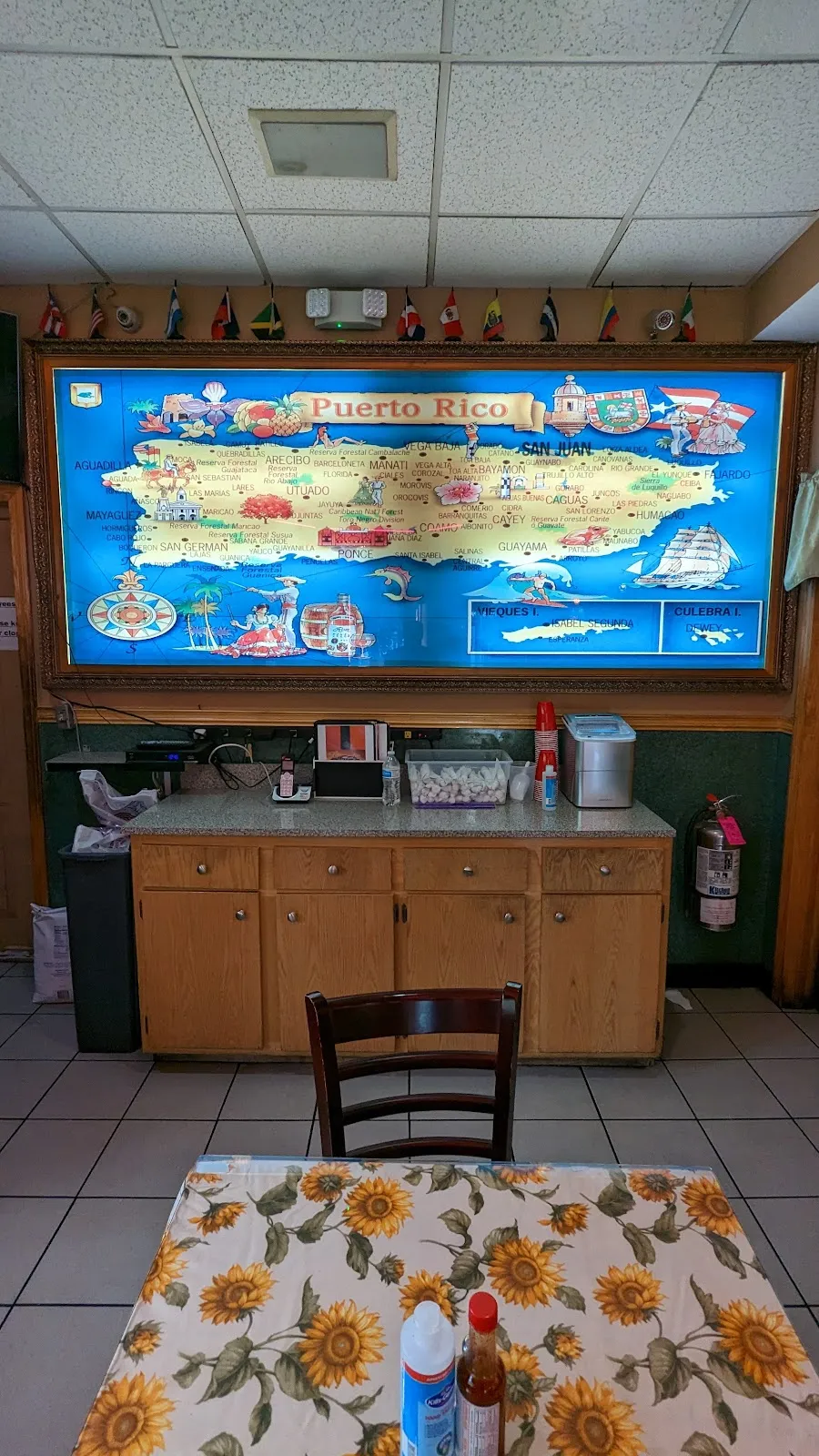 Los Mocanos Restaurant