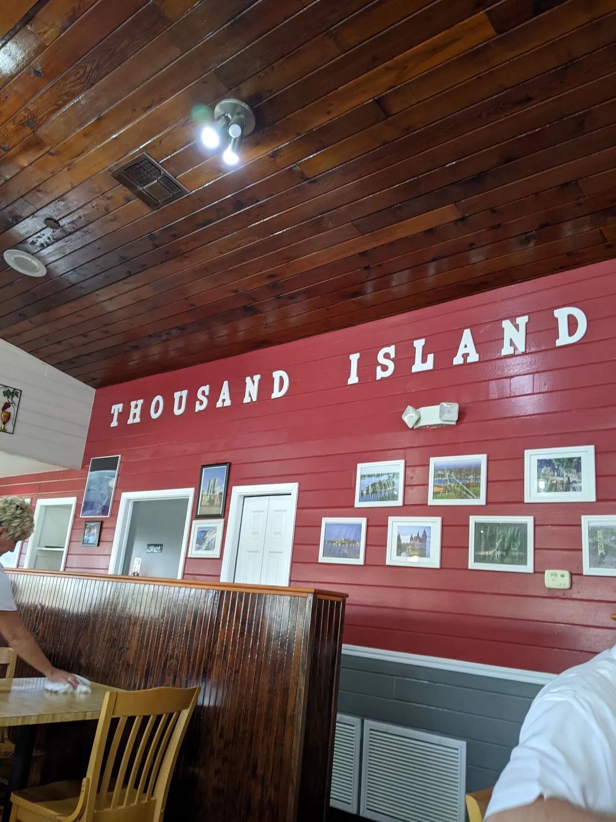 Thousand Island Cafe