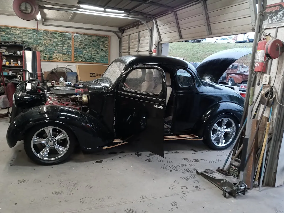 Finley's Garage