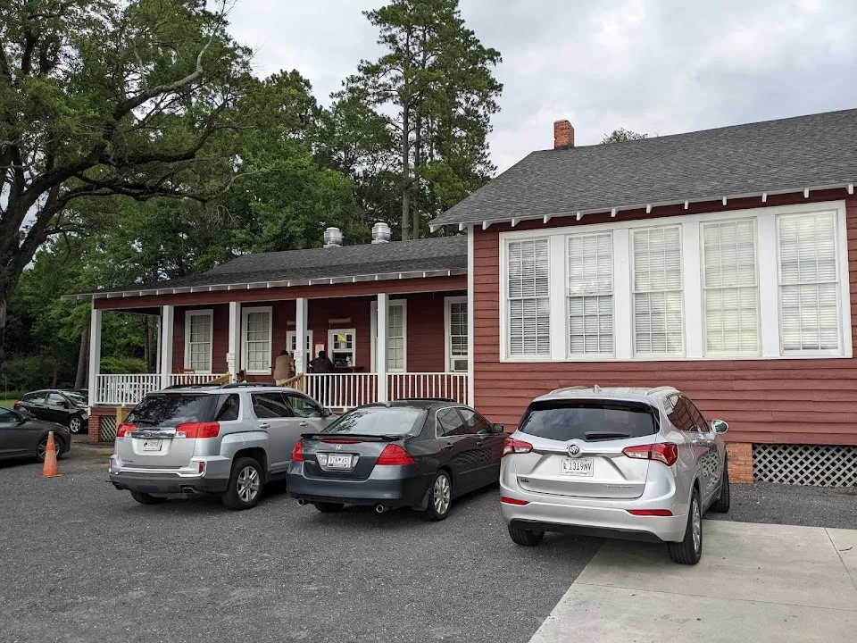 Schoolhouse Bar-B-Que