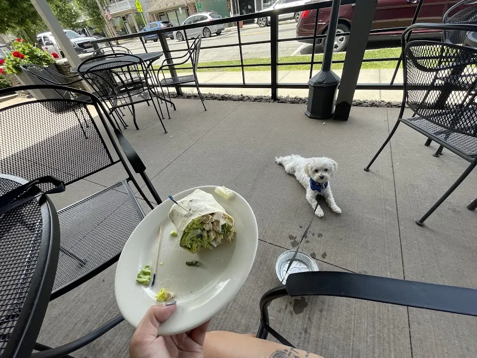 Rookie's Pizzeria, Restaurant & Bar