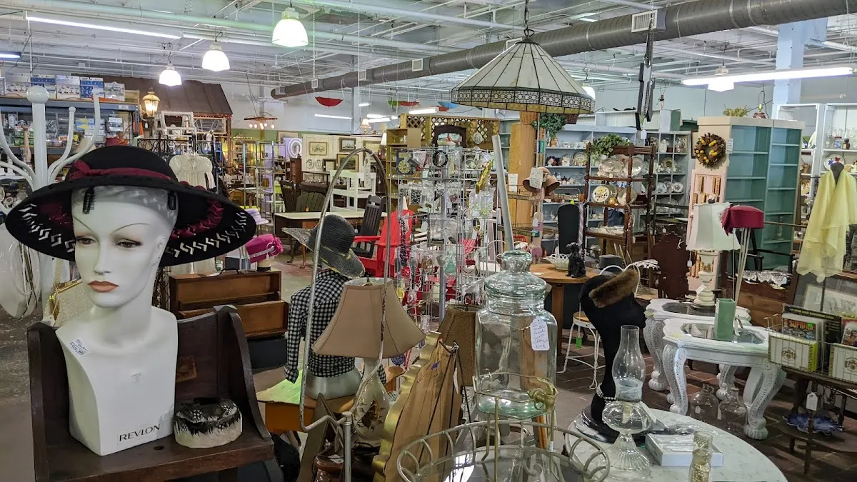 441 Antique Mall in the Old Clarkesville Mill