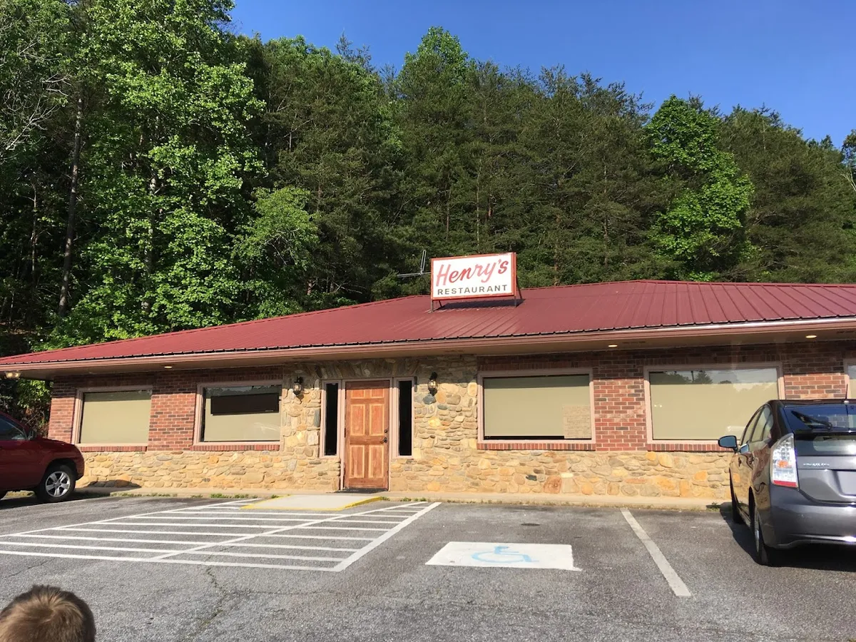 Henry's Restaurant