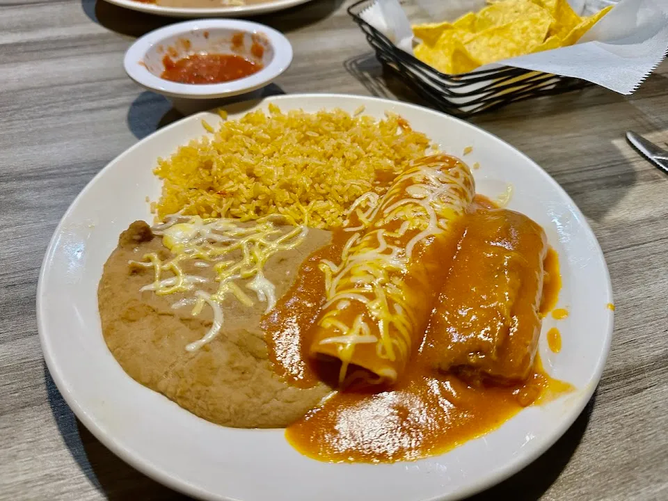 Camino Viejo Mexican Grill & Bar