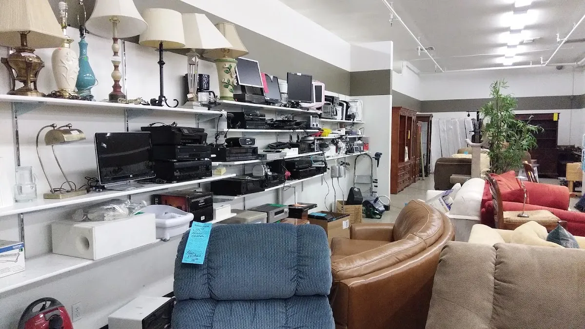 Angel View Resale Store - La Quinta Old Town