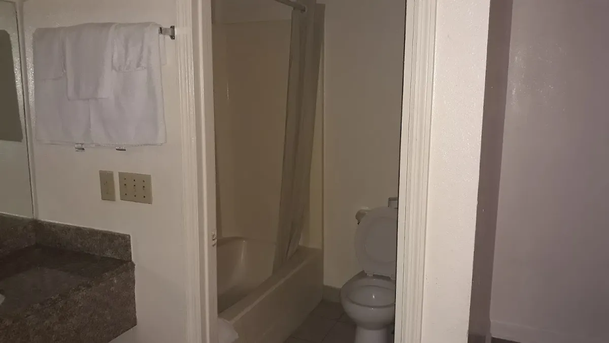 Economy Inn