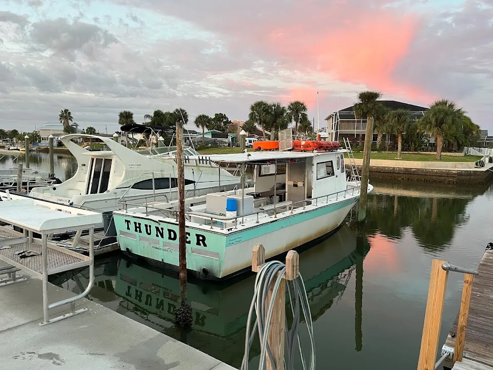 Thunder Party Boat