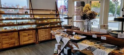 C'EST LA VIE BAKERY & CAFE