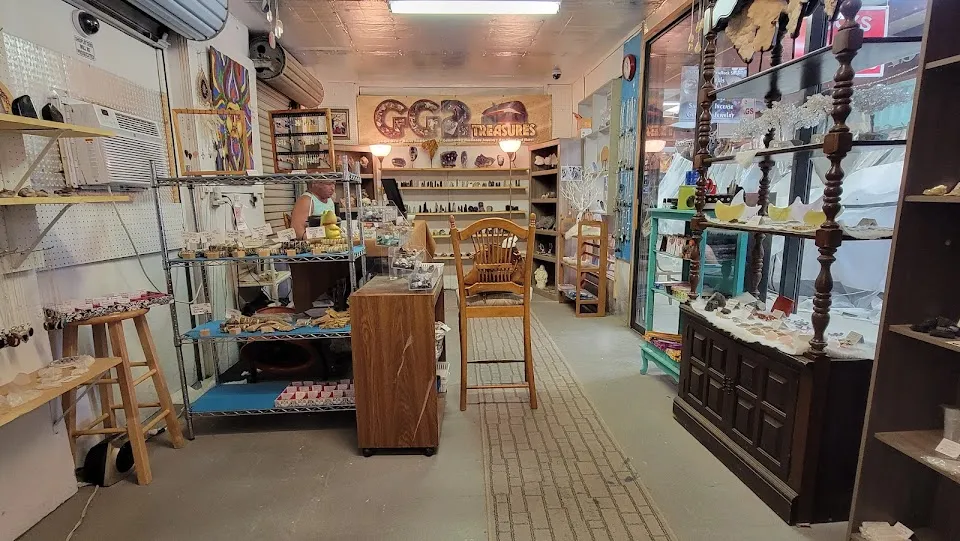 Airport Farmers & Flea Market