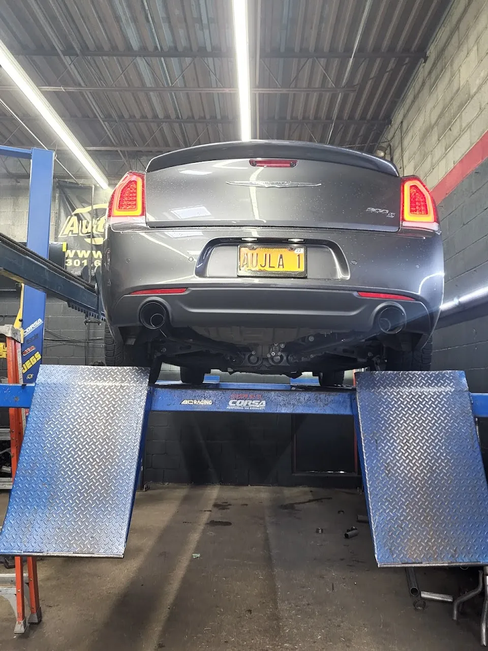 Auto Mufflers & Kustom
