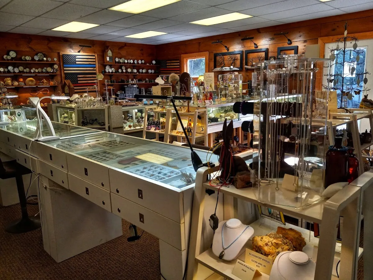 Sunapee Rock Shop
