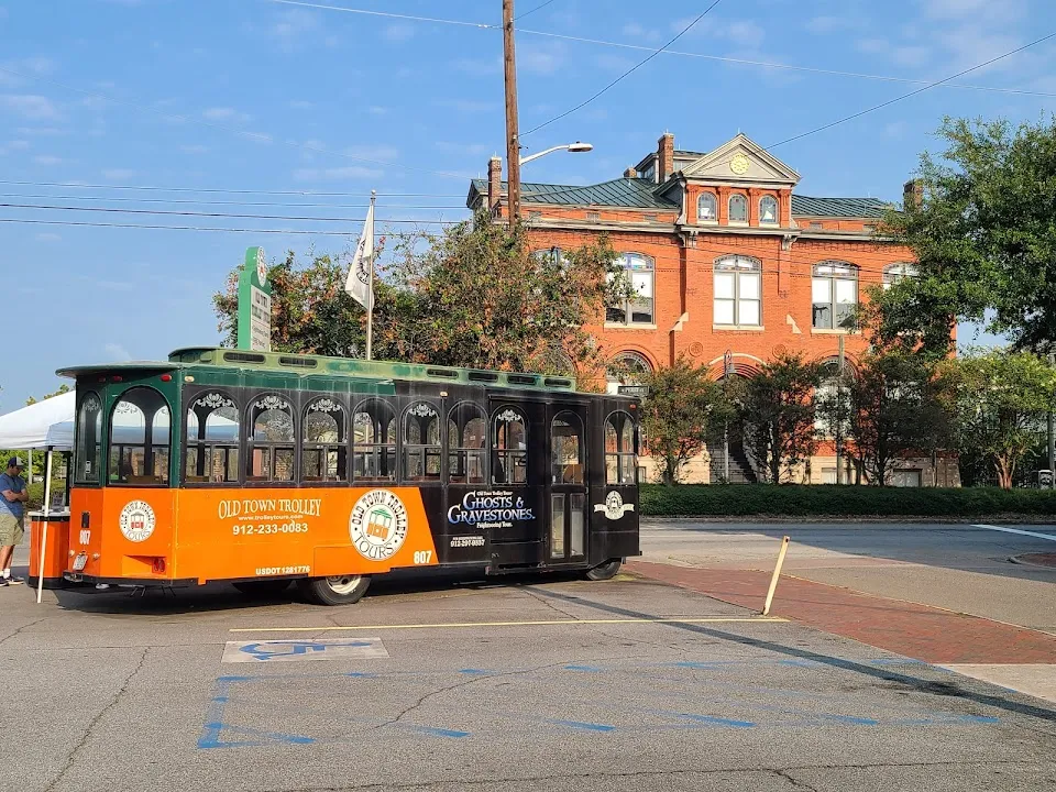 Old Town Trolley Tours of Savannah