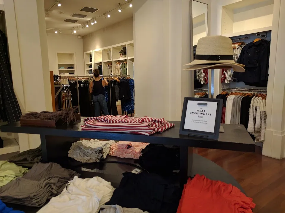 Banana Republic