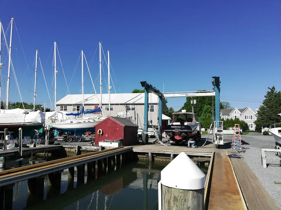 Hinckley Yacht Services