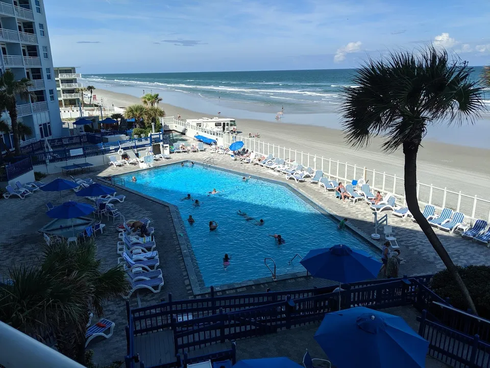 Islander Beach Resort
