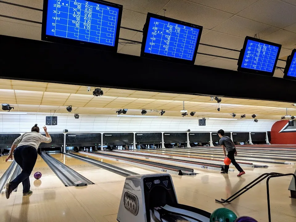 Easton Bowl