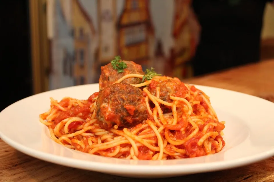 Sambino's European Bistro