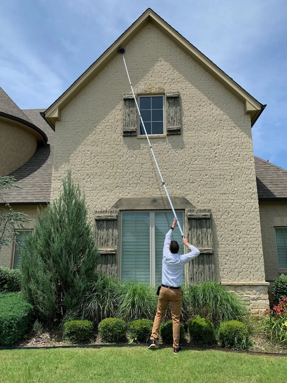 Hybrid Pest Control