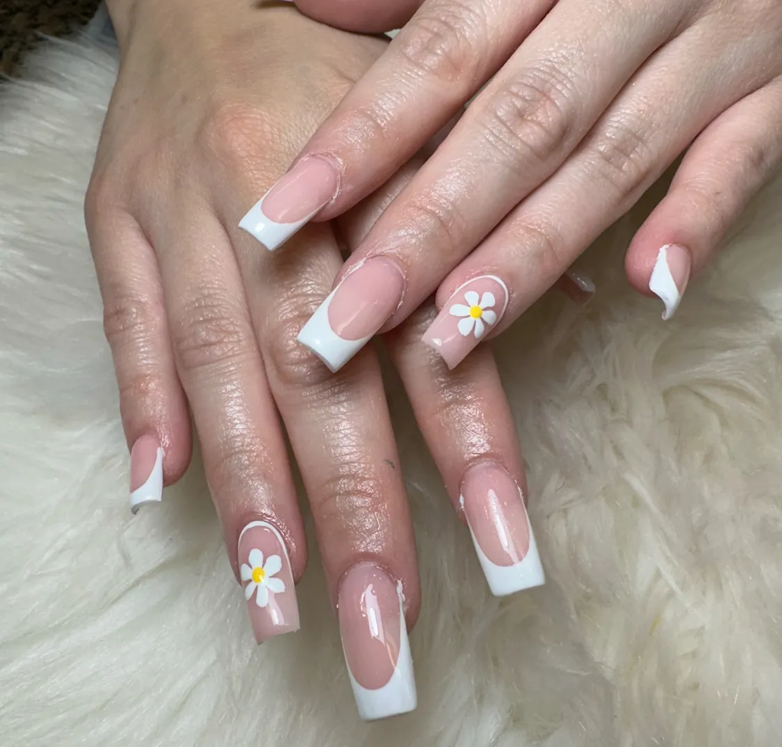 QUEEN NAILS & SPA