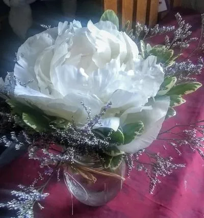 D’Rose Flowers, Gifts, and Botanicals