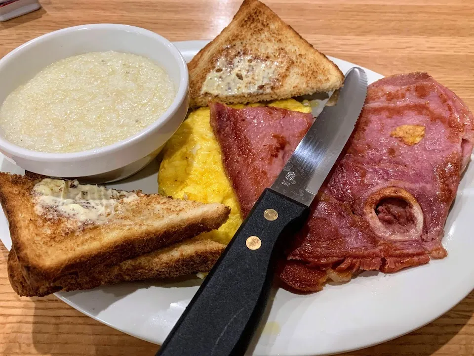 Eggs Up Grill