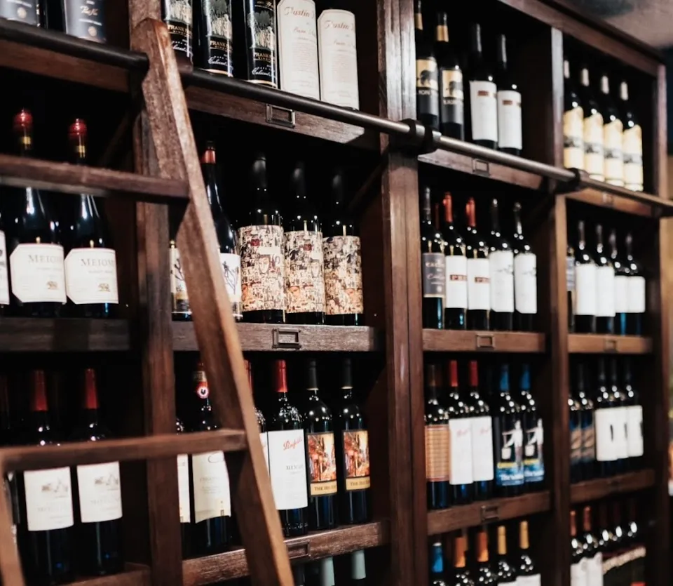 Rogue Wave Wine Bar