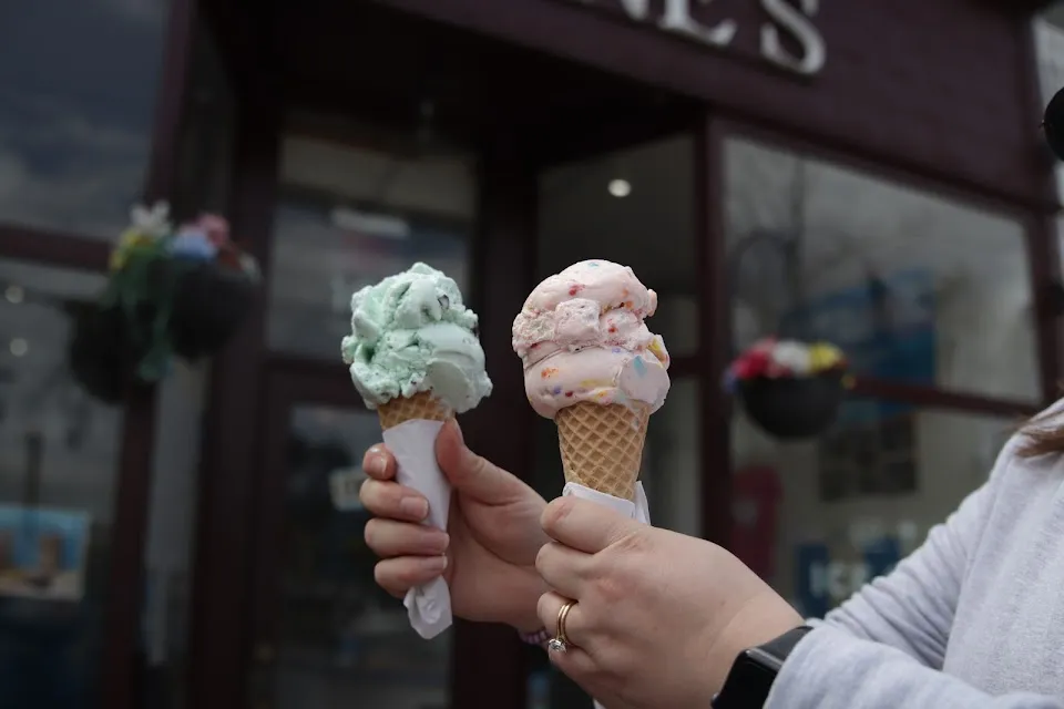 Justine's Ice Cream Parlour