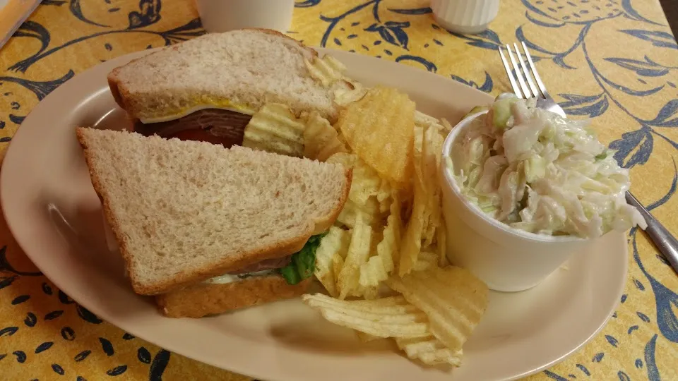 Mary Ann's Deli Restaurant