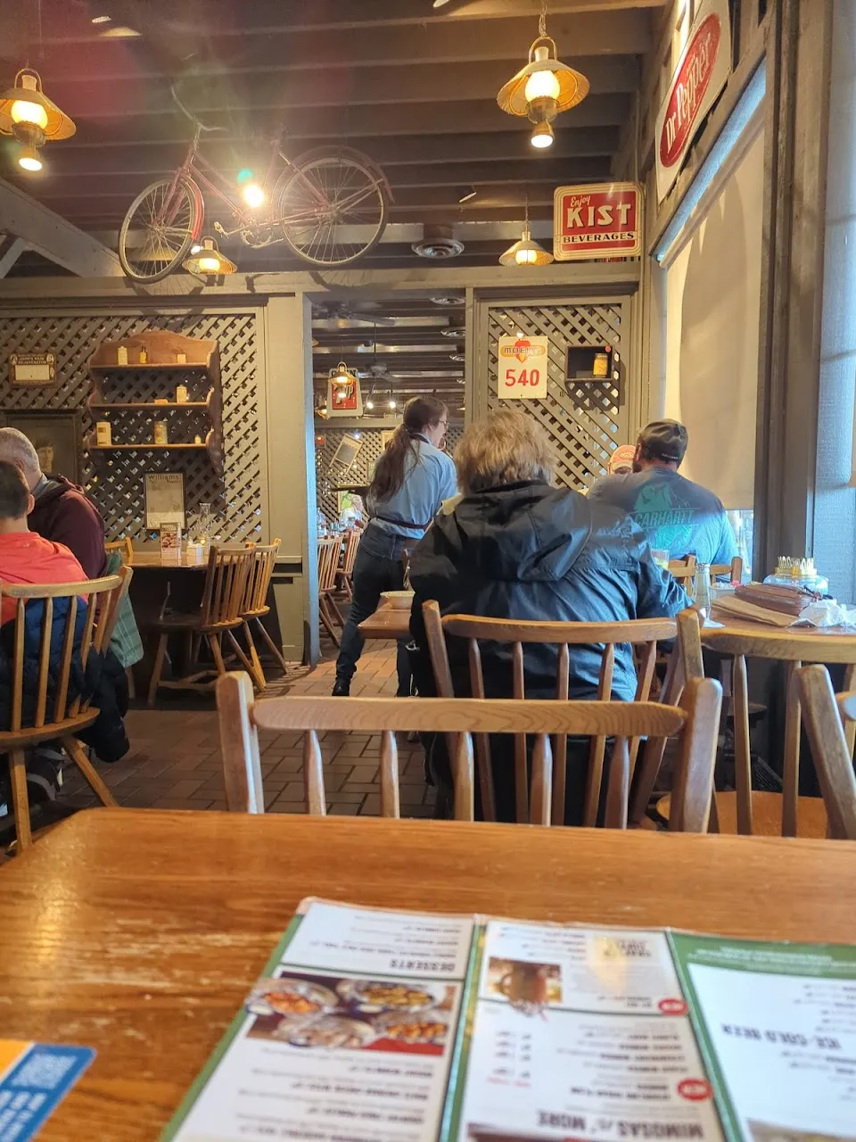 Cracker Barrel Old Country Store