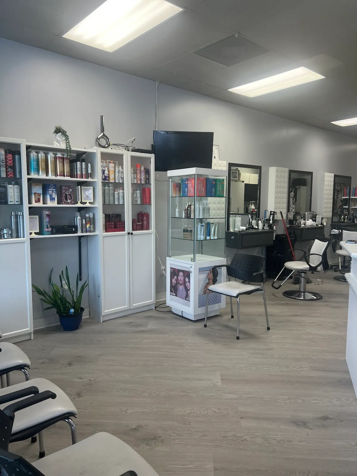 Scissors Plus Inc