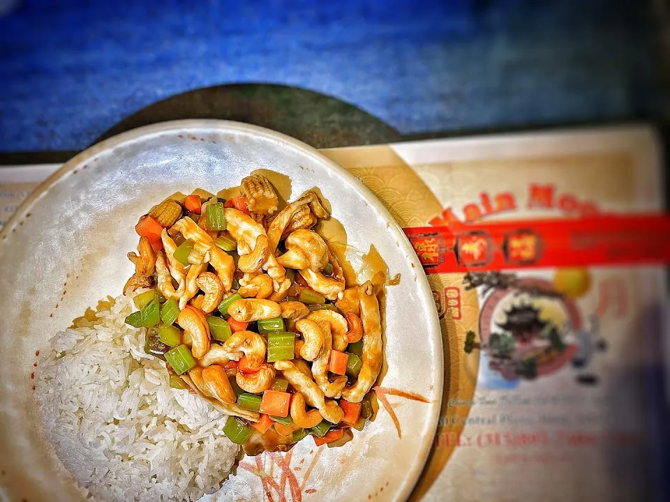 Main Moon Chinese Kitchen