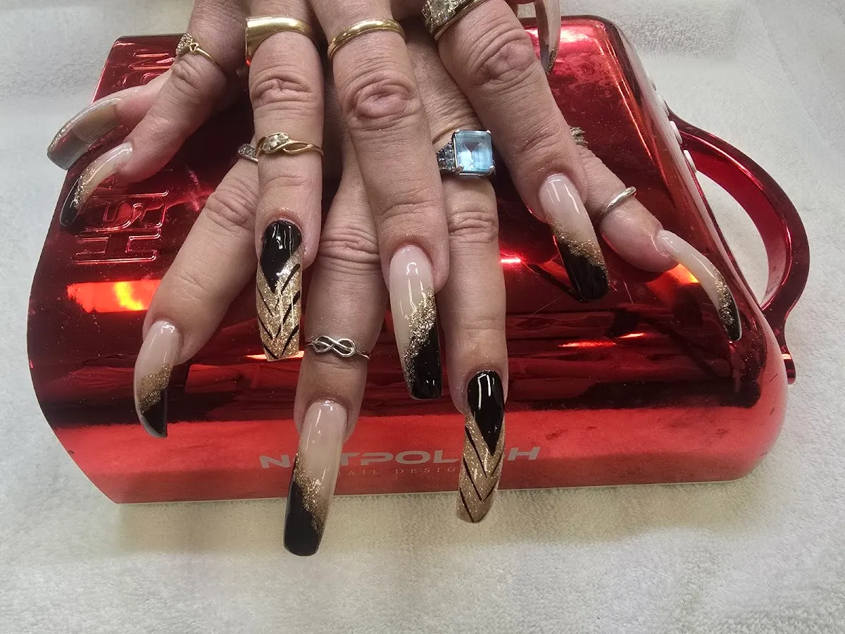 Regal Nails, Salon & Spa