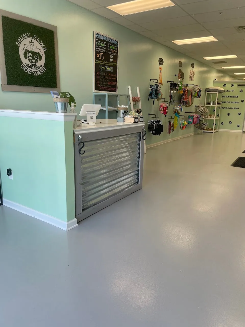 Shiny Paws Dog Wash & Grooming (Glen Lakes)