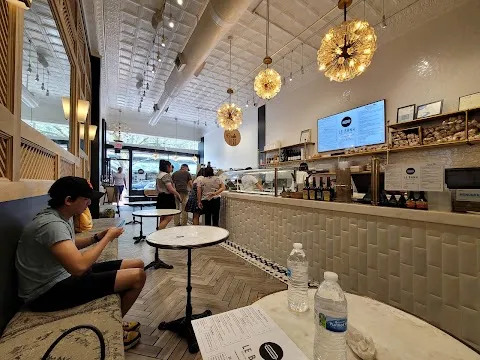 Le Banh Cafe
