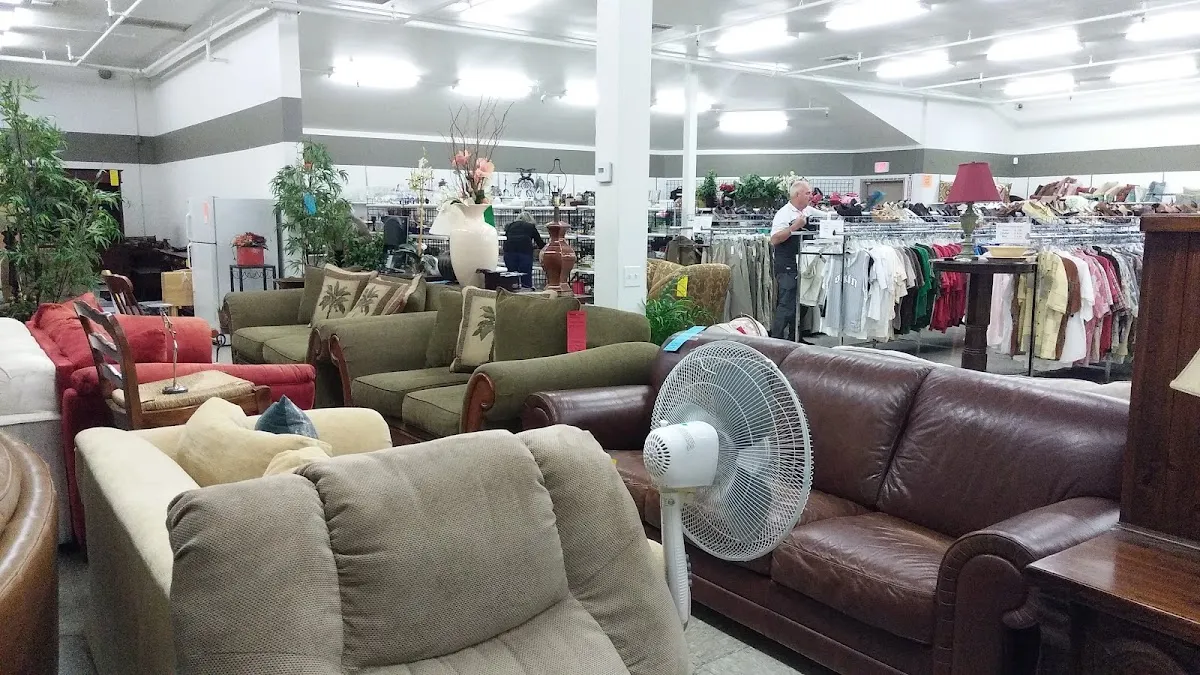 Angel View Resale Store - La Quinta Old Town